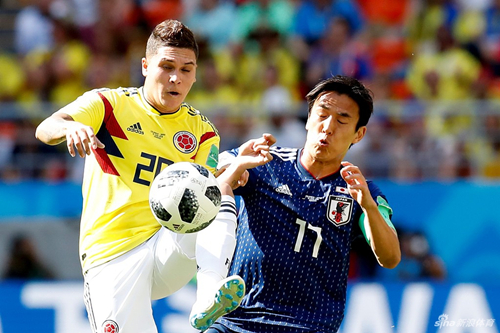 توتنهام وليفربول مباشرمواجهة نارية في الدوري الإنجليزي