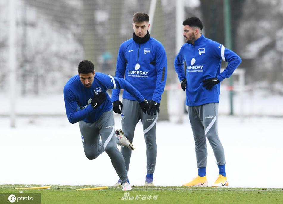 هداف الاهلي التاريخي في الدوري المصري